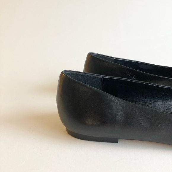 Truth or Dare by Madonna Black Leather White Patent Leather Cap Toe Flats size 8 - Picture 3 of 15